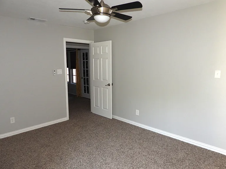 4090 Windhaven Ln — Photo 12