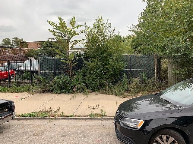 2nd image of 1913 S Jefferson St