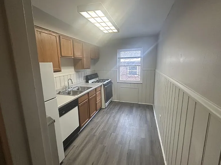 596 Lowell Ave — Photo 31