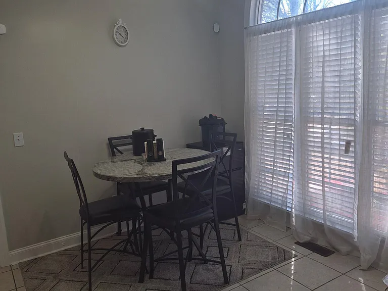 2895 Battlecrest Dr — Photo 6