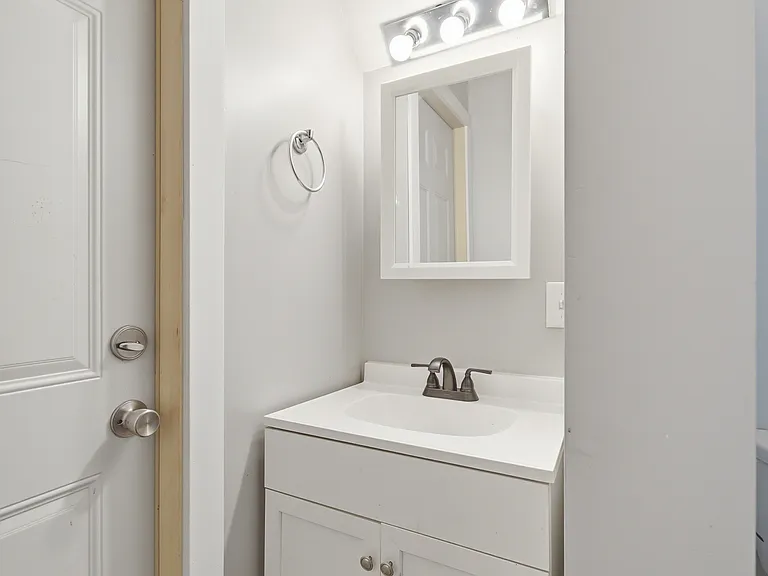 1416 W 13th St #1416 — Photo 11