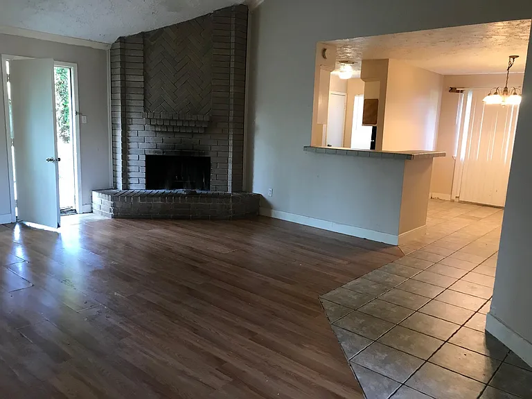 15919 Wingdale Dr — Photo 3