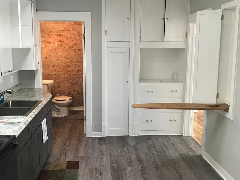 1926 E Sprague Ave #4 — Photo 8