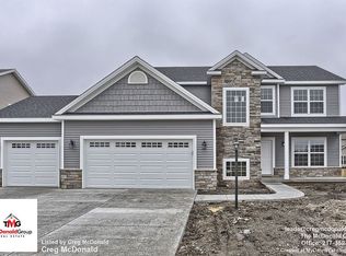 2105 Max Run Dr, Champaign, IL 61822