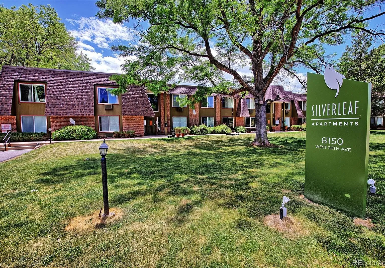 2 bed, 901 sqft, $1,400 — Photo 1