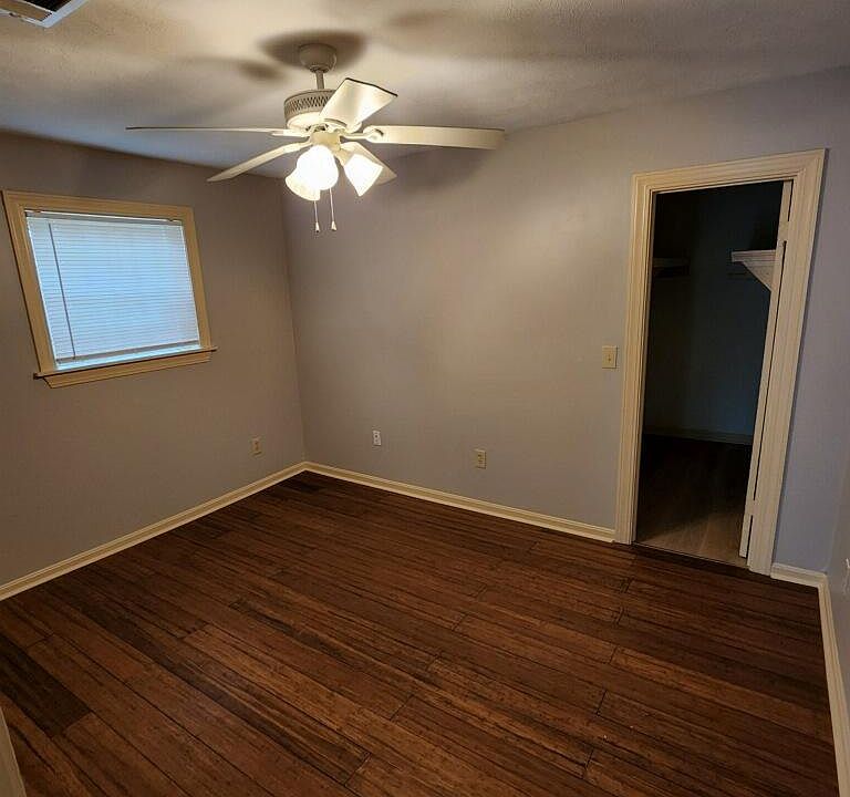 2nd image of 1038 Alta Vista Blvd APT A
