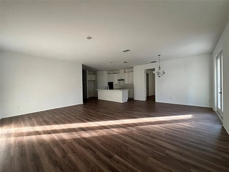 2253 Lost Horizon Way — Photo 32