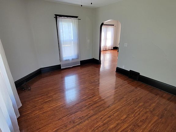5th image of 515 N Washington St