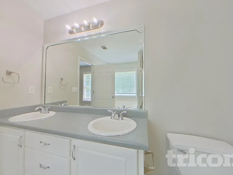 338 Shadowbrooke Cir — Photo 8