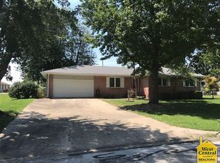 205 S Craig St, Clinton, MO 64735