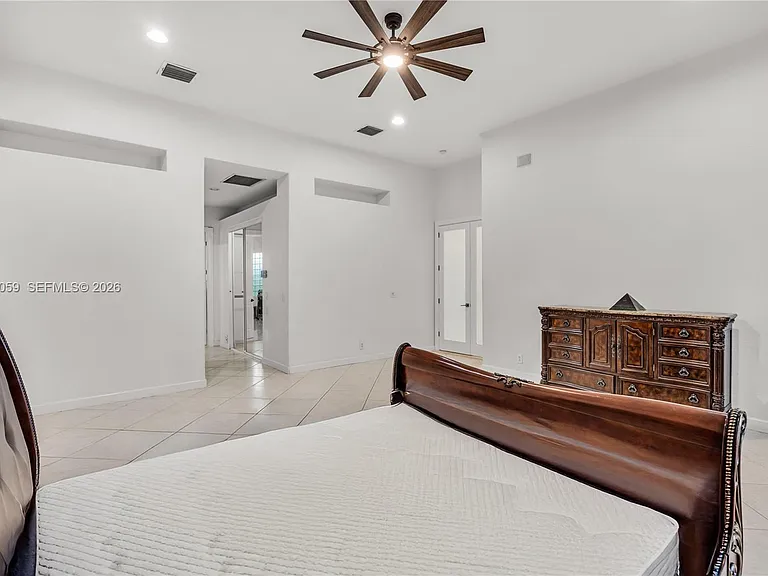 2161 SW 131st Ter — Photo 48
