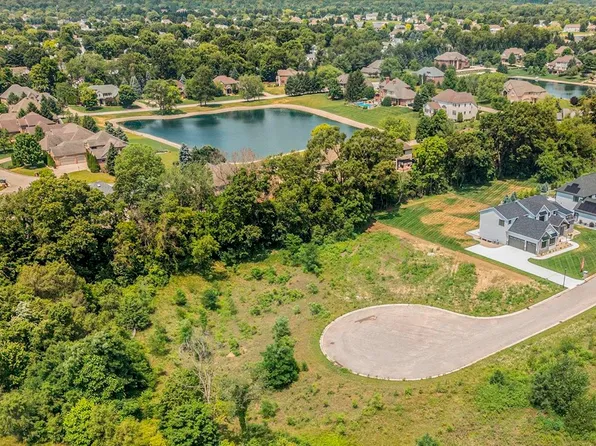 51793 Salem Meadows Dr #18, Granger, IN 46530