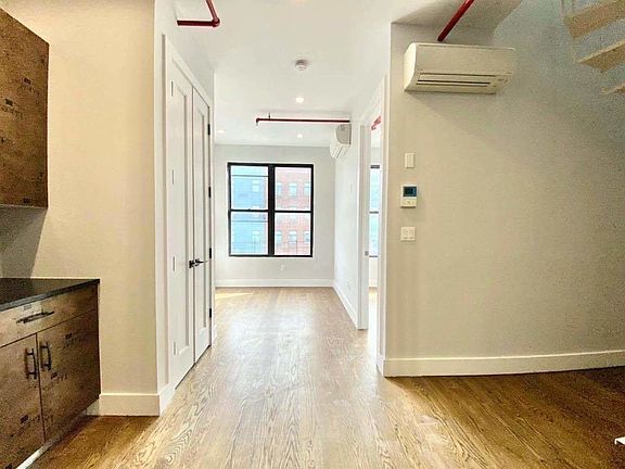 2nd image of 1558 Fulton St #3BB