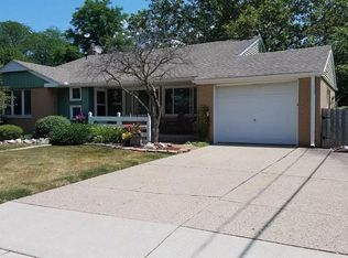 23644 Power Rd, Farmington, MI 48336