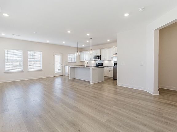3rd image of 5722 Dockside Dr