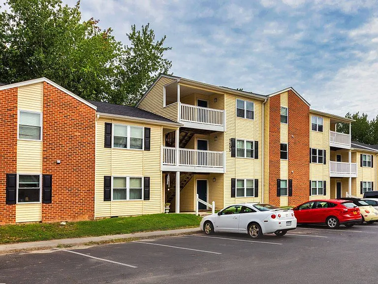 Regency at Longhill — Photo 4