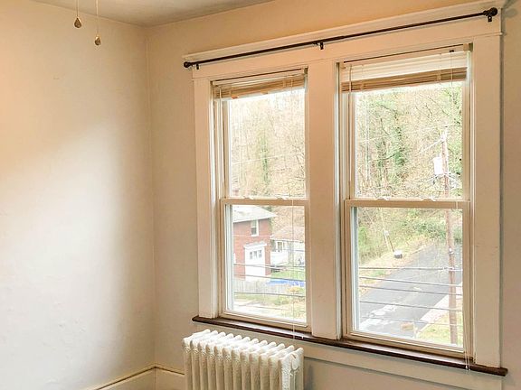 Second Floor, Front Room 1