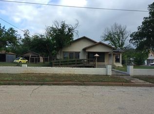 304 W 3rd St, Breckenridge, TX 76424