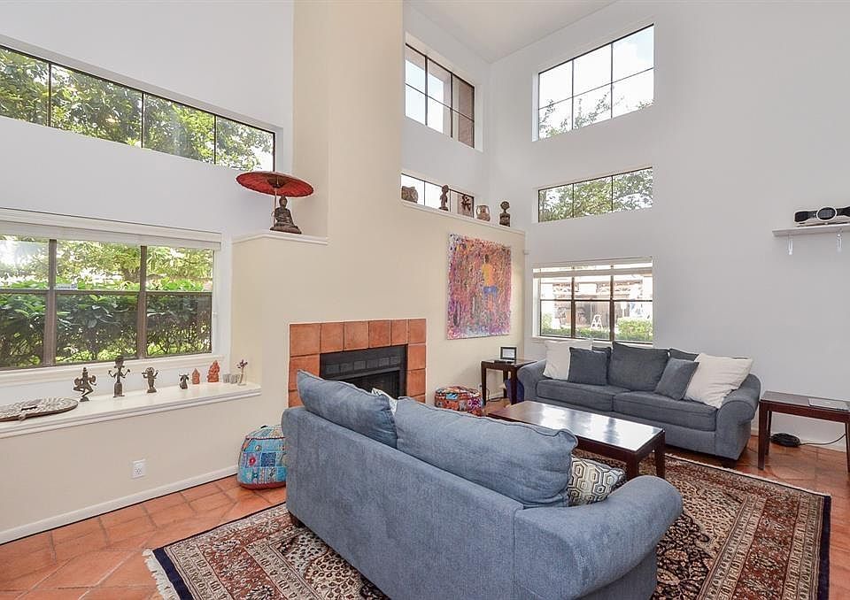 1st image of 2642 Bering Dr