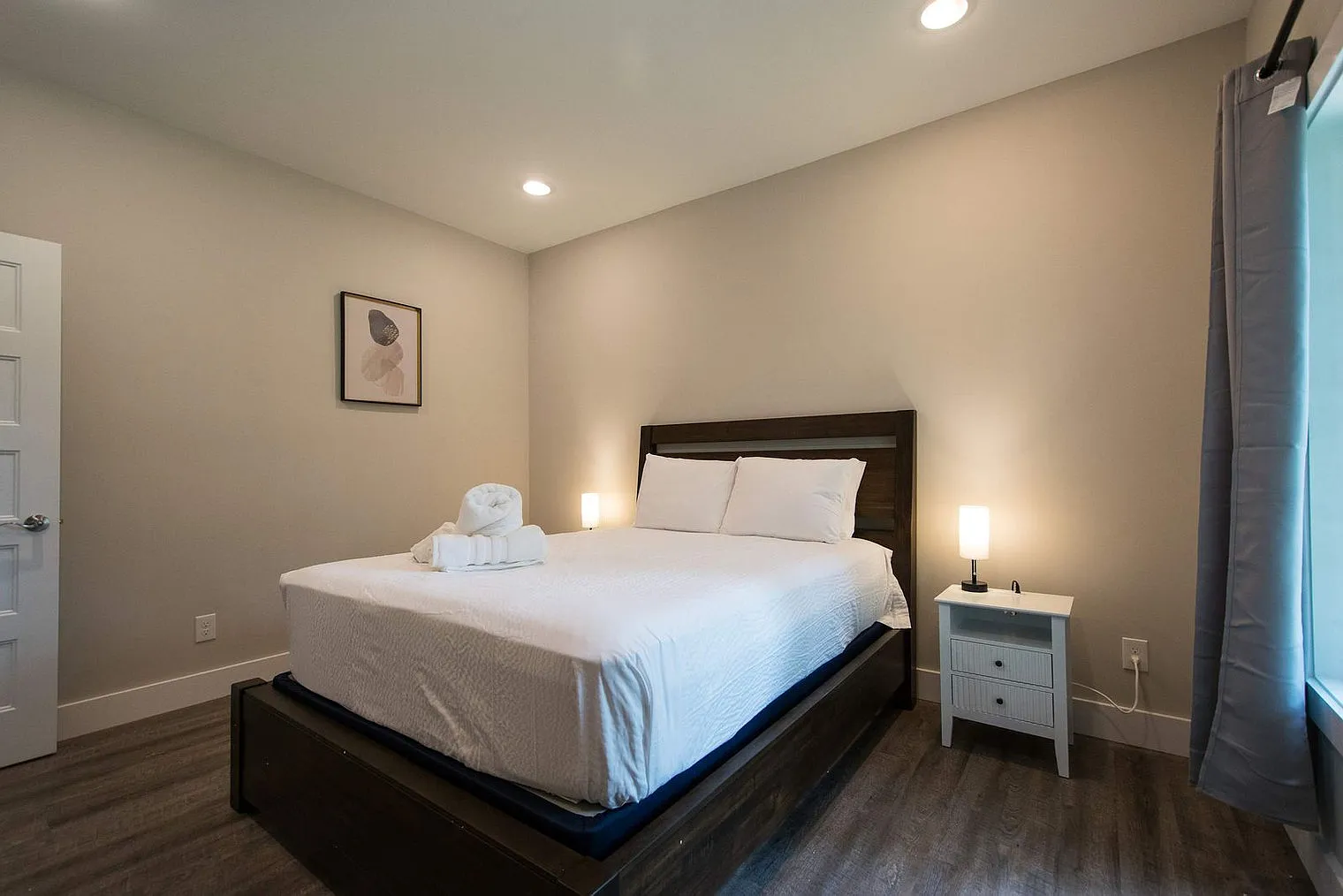 1 bed, 1.0 bath, 796 sqft, $2,472 — Photo 3