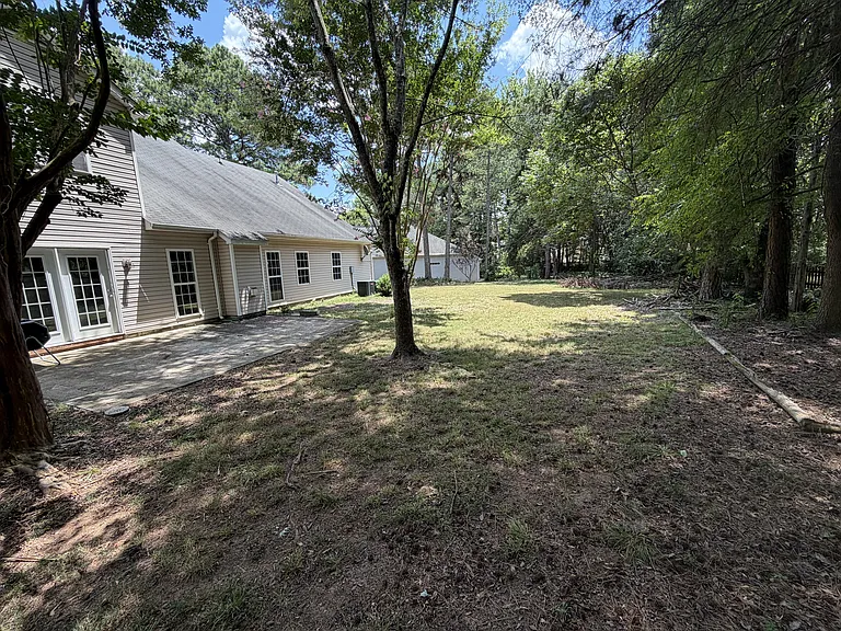 4006 Raven Rock Ct — Photo 37
