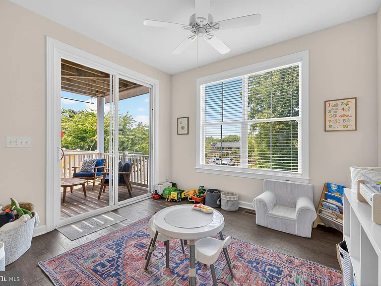 8106 Zoe Pl — Photo 8
