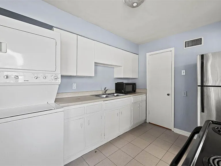 3930 Law St #2 — Photo 6