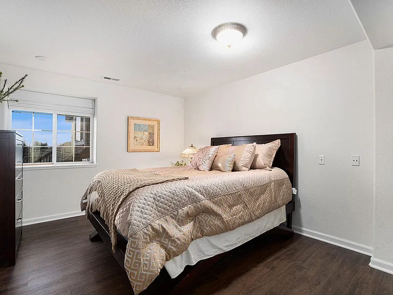 5734 Crestwood Dr — Photo 15