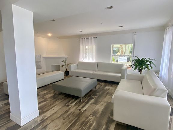 5th image of 1521 Lenox Ave #106-1