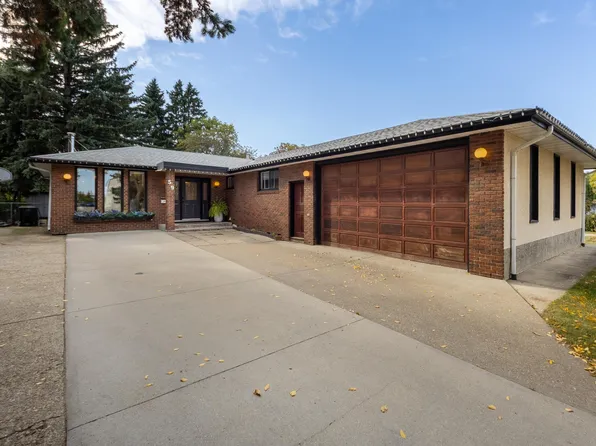 59 Spruce Ave, Strathcona County, AB T8A 2B7