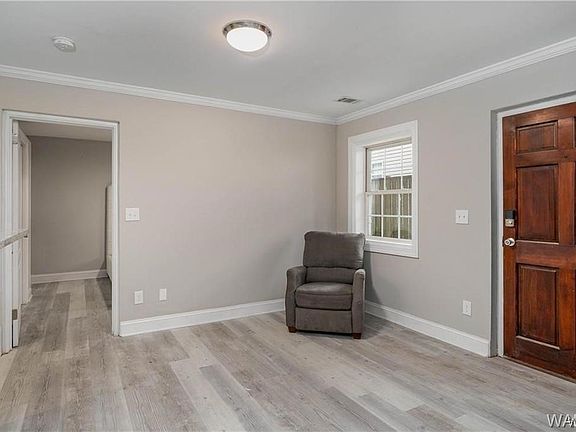 4th image of 1402 9th St #16