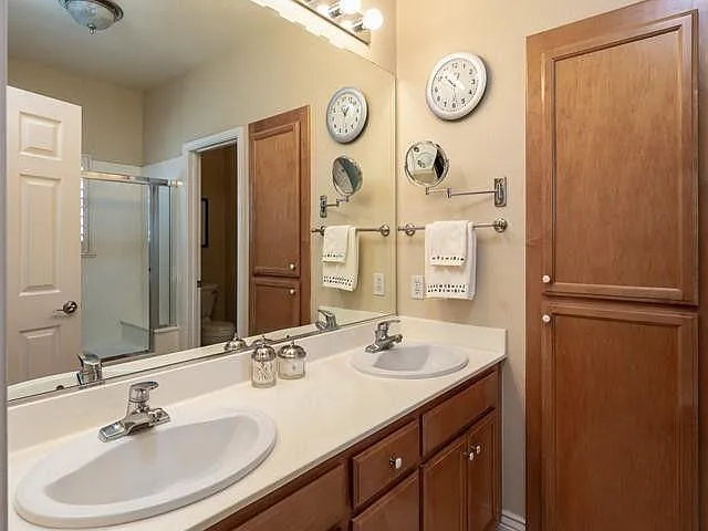 708 Jenny Ct — Photo 17