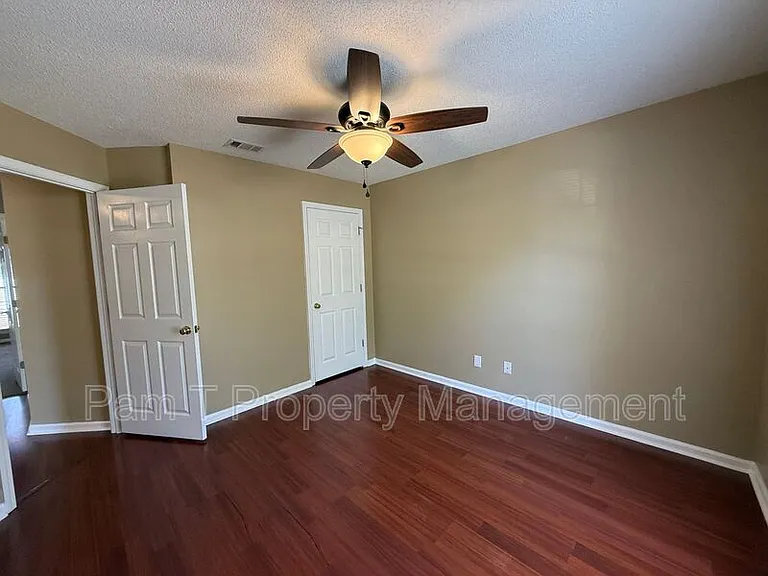 257 Shady Oak Cir — Photo 32
