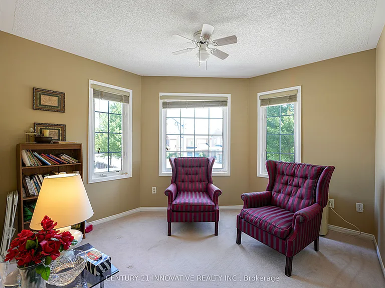 14 Middlecote Dr — Photo 15