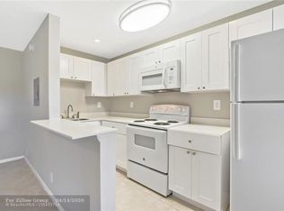 100 Bamboo Rd #1, Palm Beach Shores, FL 33404