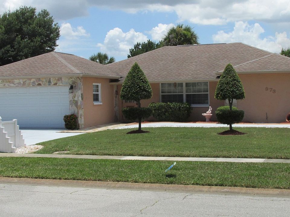 1st image of 973 Bayberry Ln