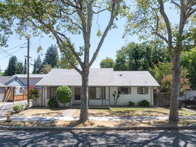 110 N Hutchins St, Lodi, CA, 95240