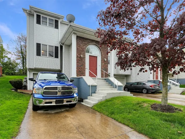 1717 W 45th St, Erie, PA 16509