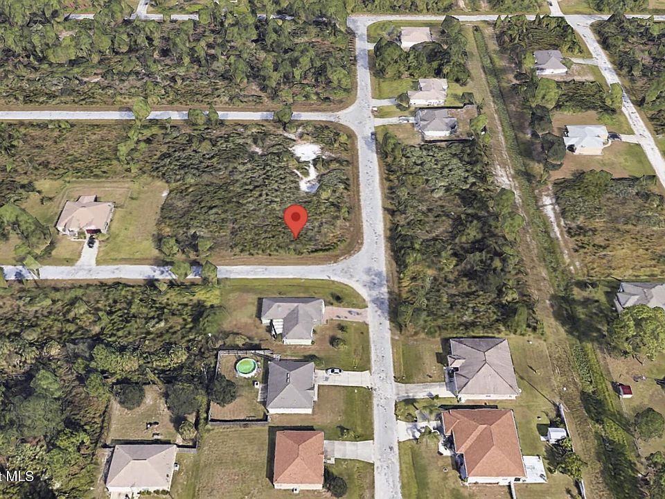 2nd image of 2870 Felda Ave SE