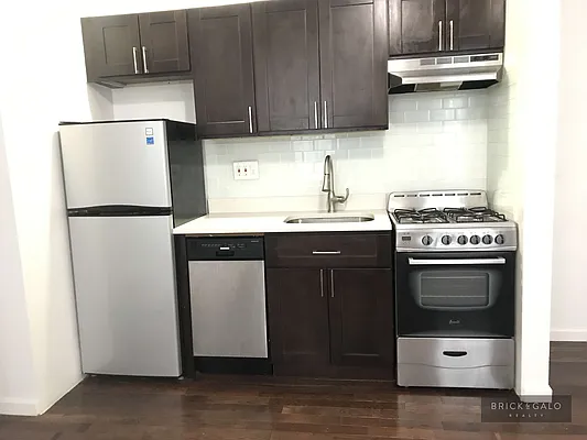 Rented by BRICK & GALO REALTY CORP | media 43