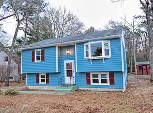 21 Standish Ave, Wareham, MA 02571