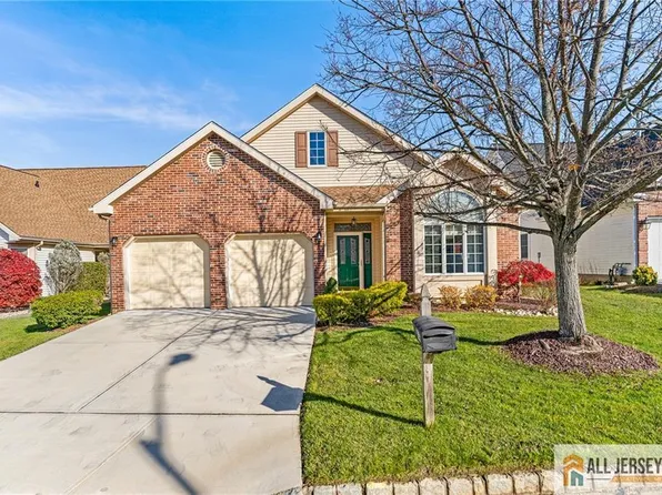 14 Leeds Ln, Monroe Township, NJ 08831