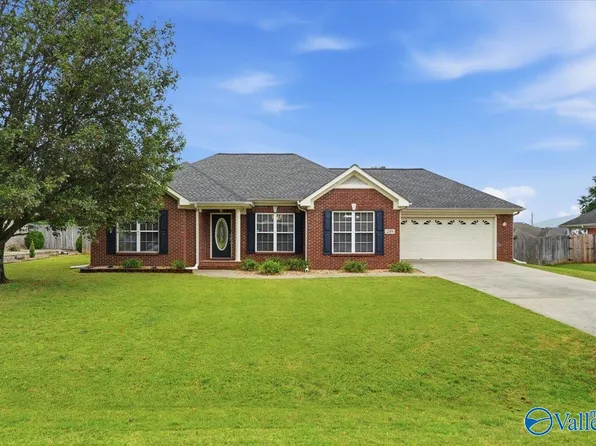 239 Morning Star Dr, Huntsville, AL 35811