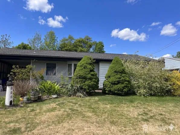 11 Purdue Rd, Parlin, NJ 08859