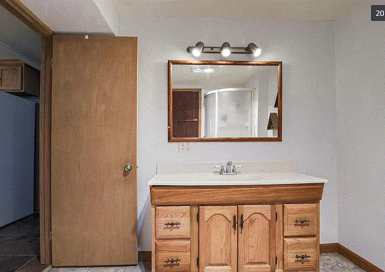 923 S 24th St #2 — Photo 7
