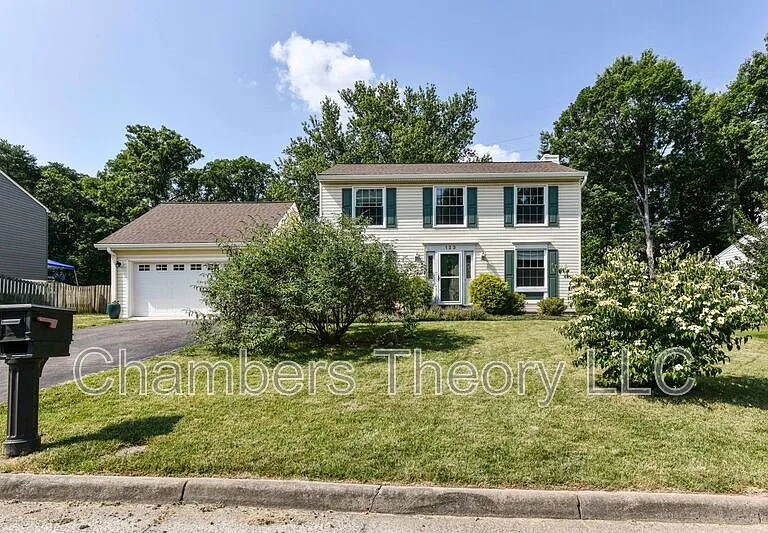 123 S Dickenson Ave — Photo 4