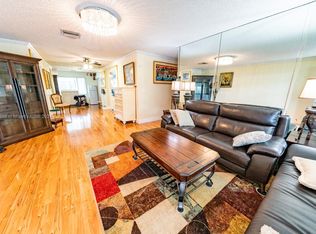 1901 SW 22nd Ave, Boynton Beach, FL 33426