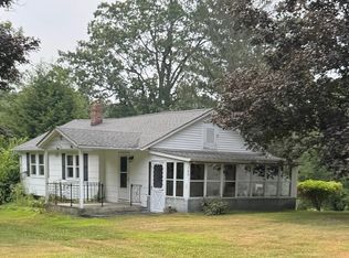 100 Decker Rd, Wallkill, NY 12589