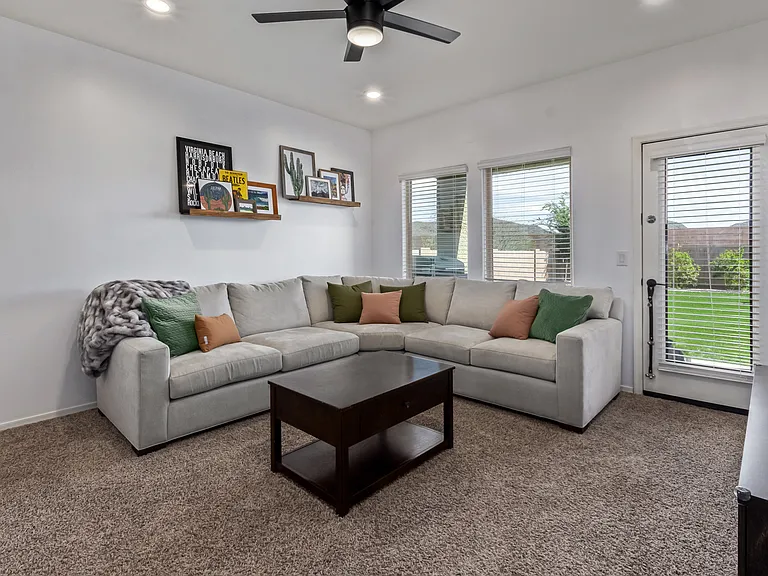 10202 N Crooked Peak Trl — Photo 2