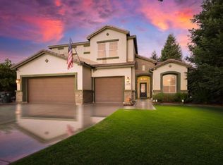 7220 Whitewater Falls Dr, Bakersfield, CA